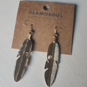 Glamorous gold feather earrings